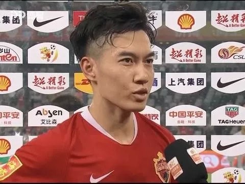 29歲中場(chǎng)球員王成快自由轉會(huì )大連英博，曾在荷蘭阿賈克斯留洋